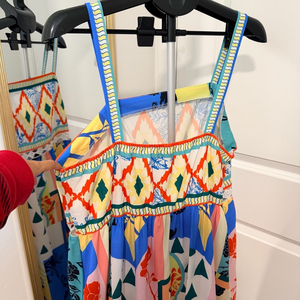 Multicolor Geometric Maxi Dress - Picture 10 of 11